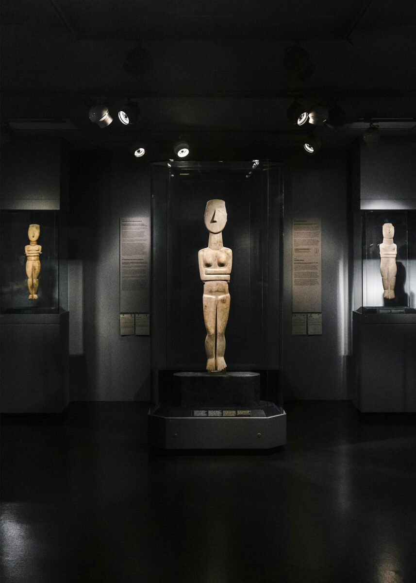 Γενική άποψη χώρου, Κυκλαδική Συλλογή. Φωτ.: Πάρις Ταβιτιάν © Μουσείο Κυκλαδικής Τέχνης.