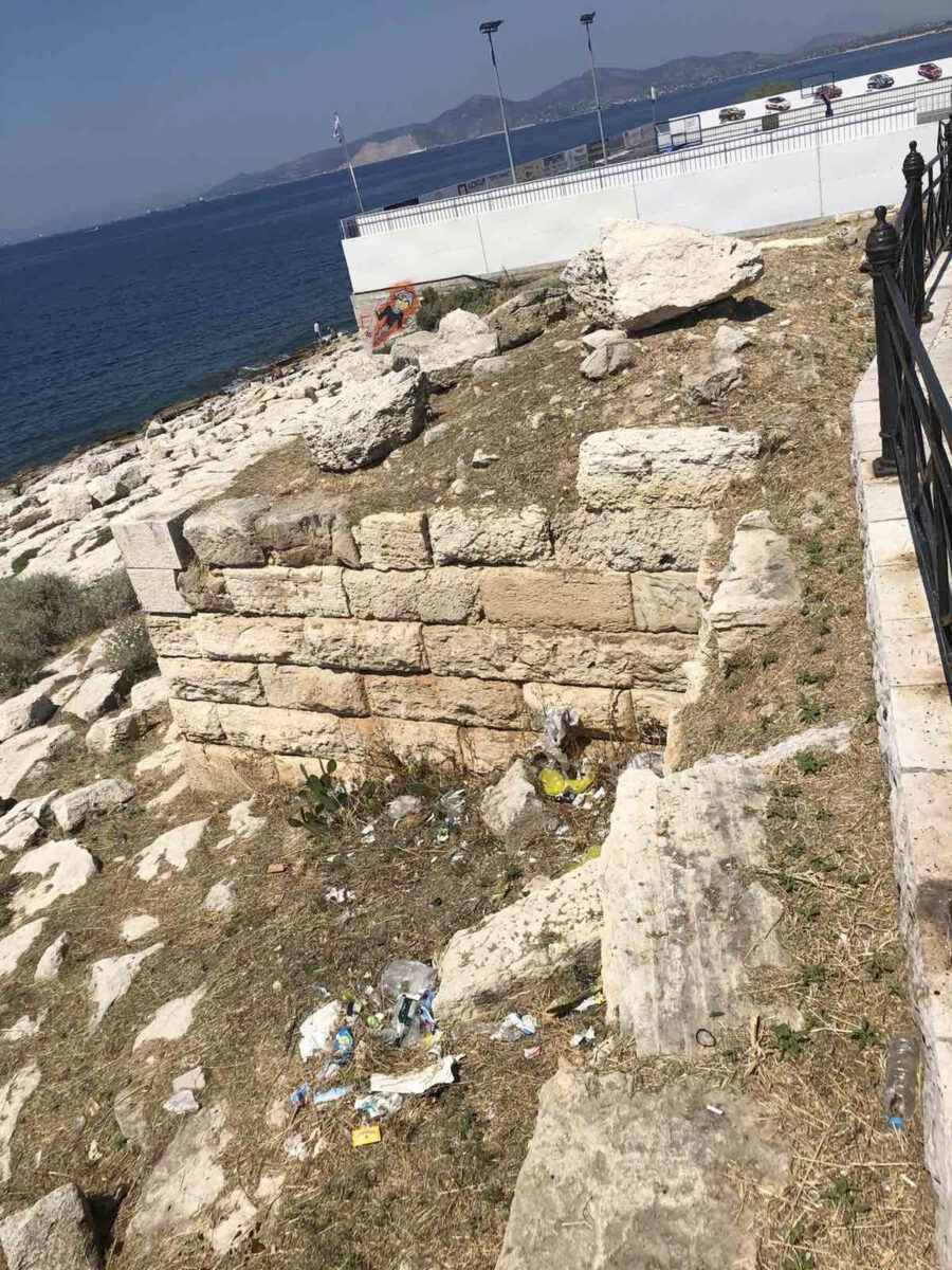 Άποψη του Θεμιστόκλειου Τείχους στον Πειραιά (φωτ.: ΥΠΠΟΑ).