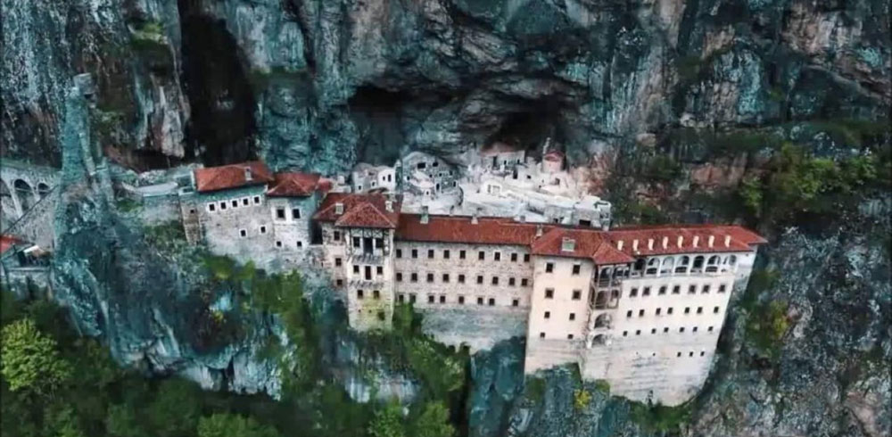 Ανοίγει η Ιερά Μονή της Παναγίας Σουμελά στην Τραπεζούντα