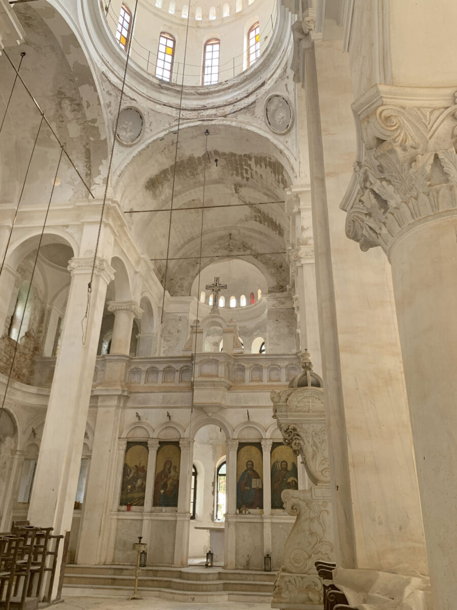 Άποψη του εσωτερικού του ναού του Αγίου Γεωργίου Σαντραπέ στο Καστελόριζο (φωτ.: ΥΠΠΟΑ).