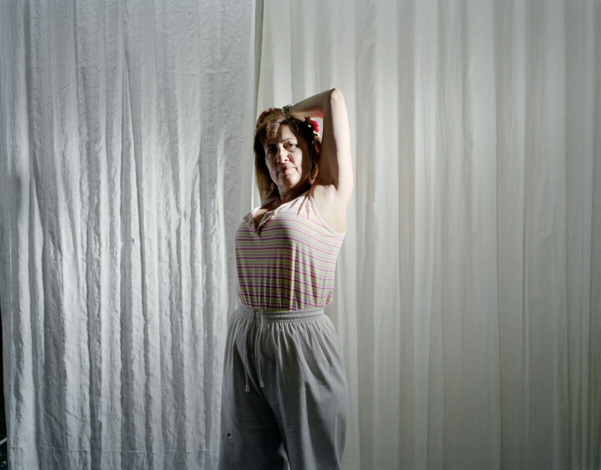 Φωτογραφία της Pernille Koldbech Fich από την έκθεση «Preparing for the Beach», στο Μουσείο Μπενάκη / Πειραιώς 138. © Pernille Koldbech Fich.