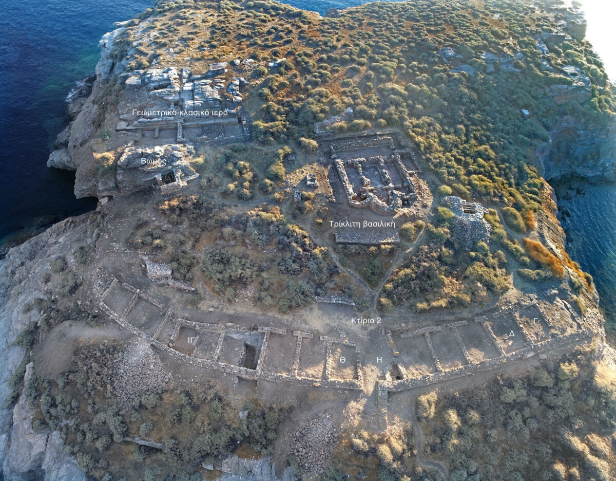 Εικ. 2. Αεροφωτογραφία της βραχονησίδας «Βρυοκαστράκι» - λεπτομέρεια (φωτ.: Κώστας Ξενικάκης).