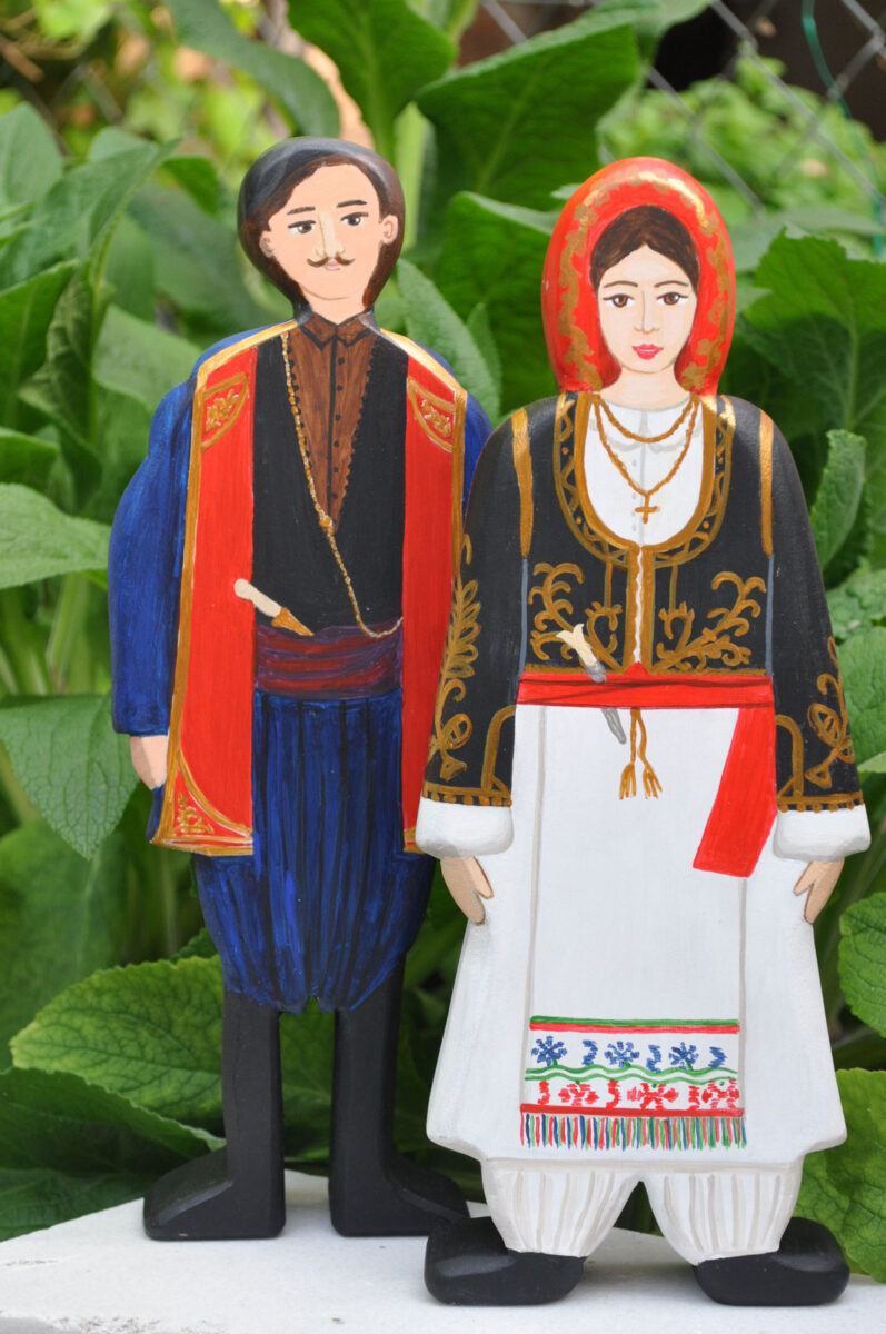 Ξύλινες κούκλες της Ειρήνης Κουρτζέλλη (φωτ.: Ειρήνη Κουρτζέλλη).