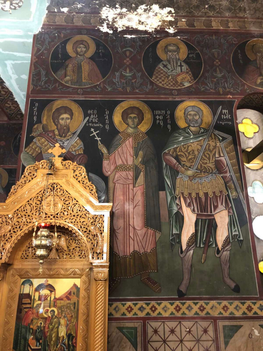 Ο ναός του Αγίου Χαραλάμπους στο Πεδίο του Άρεως. Άποψη του εσωτερικού (φωτ.: ΥΠΠΟΑ).