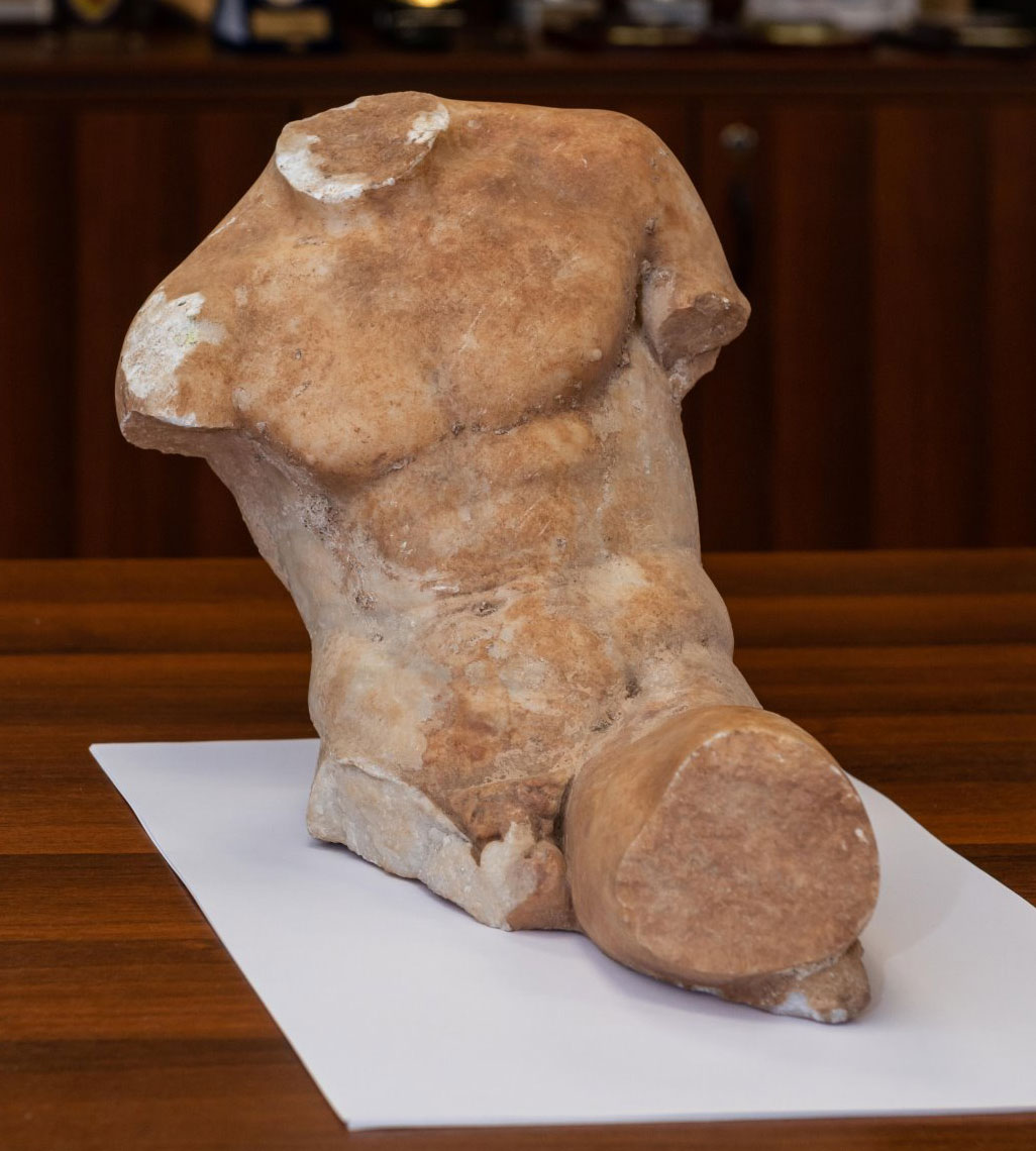 Άγαλμα του 5ου αι. π.Χ. παραδόθηκε στο ΥΠΠΟΑ