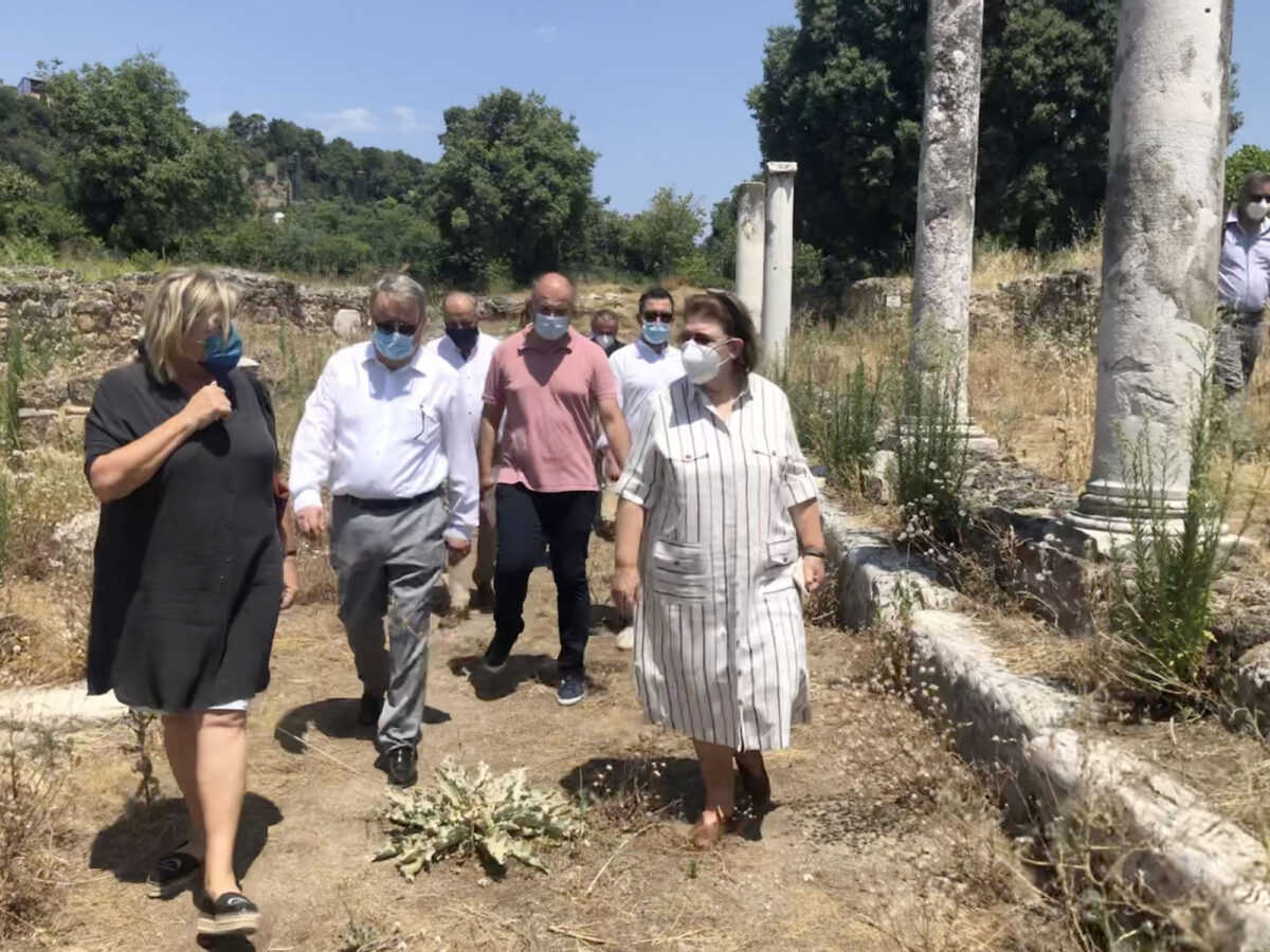 Αυτοψία στον αρχαιολογικό χώρο Λόγγου (φωτ.: ΥΠΠΟΑ).