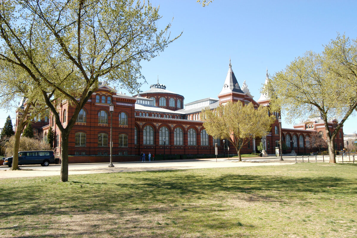 Το Smithsonian Institution ετοιμάζεται για τα 175α γενέθλιά του
