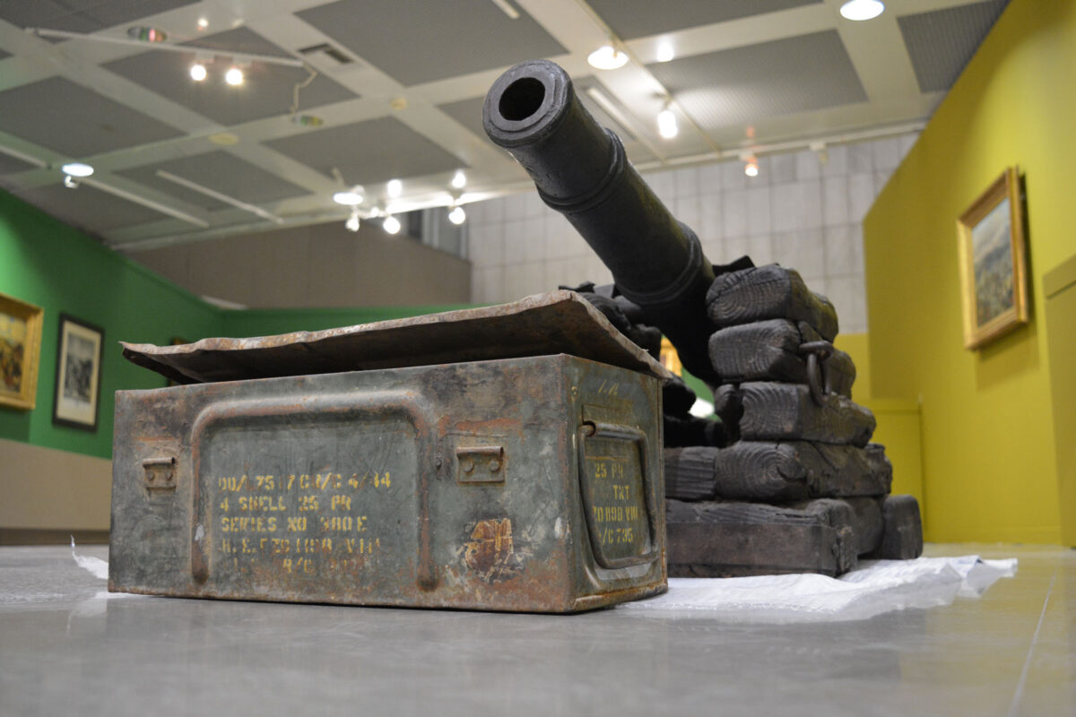 Κανόνι εποχής (μπρούντζος), από τη συλλογή του Βασίλη Νικόλτσιου (Πολεμικό Μουσείο Θεσσαλονίκης).