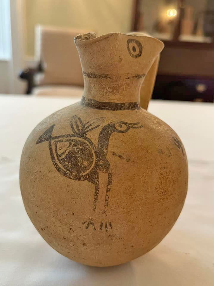Ένα από τα τριάντα οκτώ αρχαία αντικείμενα διαφόρων περιόδων της προϊστορίας και ιστορίας της Κύπρου επιστράφηκαν στην Κυπριακή Δημοκρατία (φωτ.: Τμήμα Αρχαιοτήτων Κύπρου).
