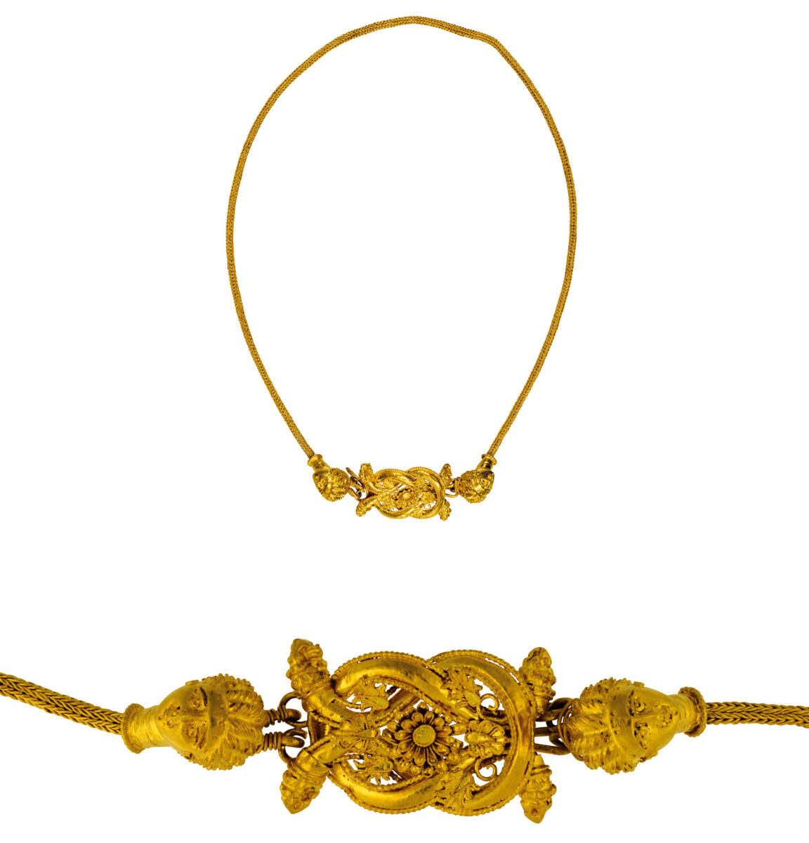 Περιδέραιο-αλυσίδα με ηράκλειον άμμα και δύο γυναικείες κεφαλές. Ναύπακτος, τέλη 4ου-αρχές 3ου αι. π.Χ. Φωτ.: Σωκράτης Μαυρομμάτης.