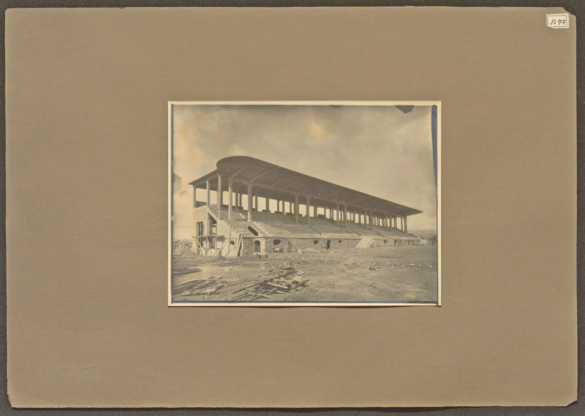 Η εξέδρα του Ιπποδρόμου. Αρχείο Εργοληπτικής ΑΕ / ΕΒΕ (πηγή εικόνας: ΑΠΕ-ΜΠΕ).