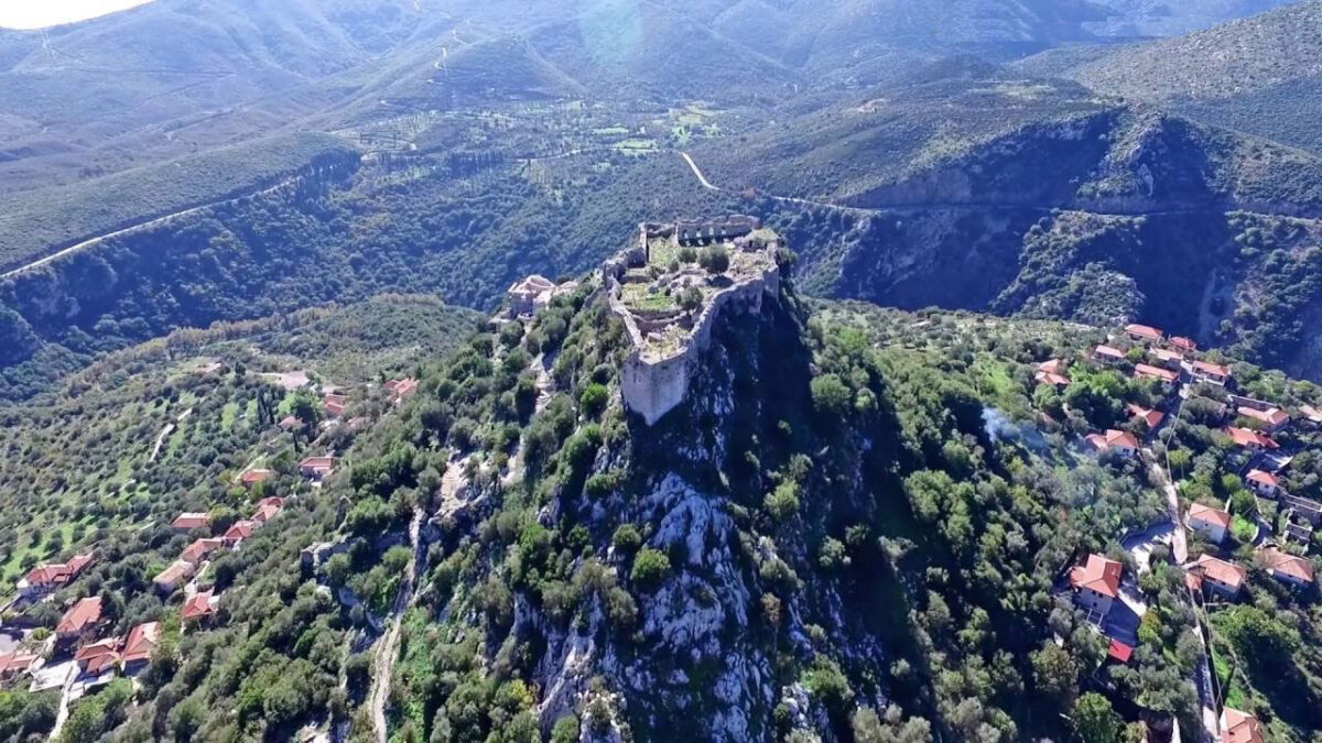 Ερώτηση στη Βουλή για το πέτρινο γεφύρι της Καρύταινας