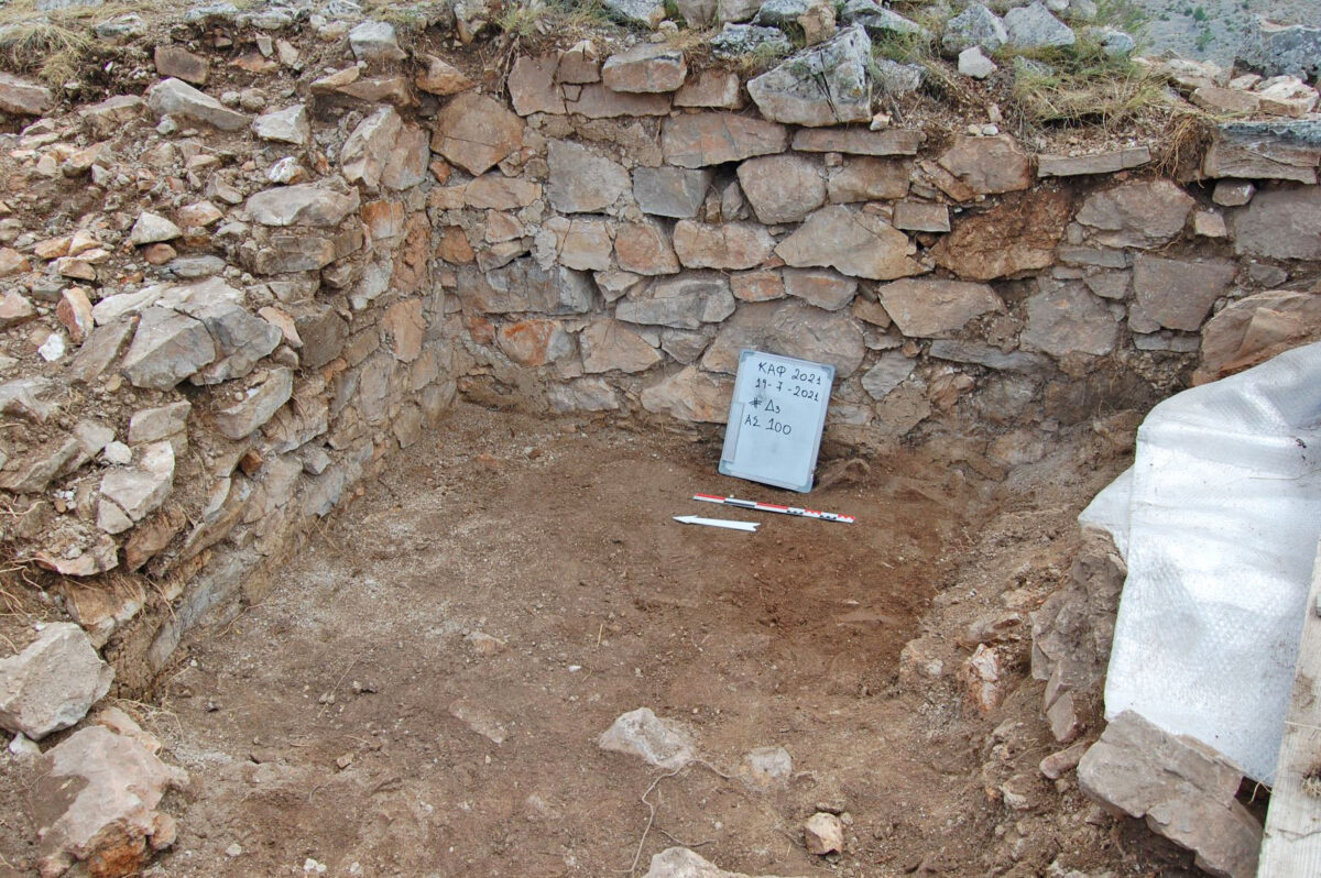 Βυζαντινή οχύρωση. Το ανατολικό τείχος και η γωνία του πύργου (φωτ.: ΑΠΕ-ΜΠΕ / Μελίνα Παϊσίδου).