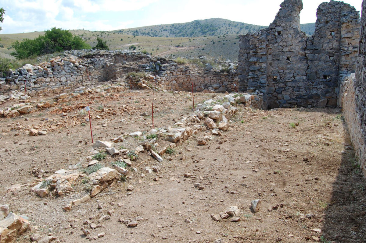 Άποψη της τρίκλιτης βασιλικής από νοτιοδυτικά (φωτ.: ΑΠΕ-ΜΠΕ / Μελίνα Παϊσίδου).