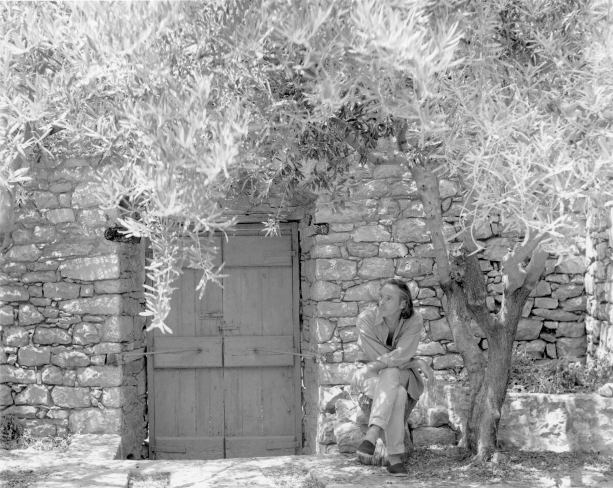 O Brice Marden στην Ύδρα το 1990 (φωτ.: Bill Jacobson).