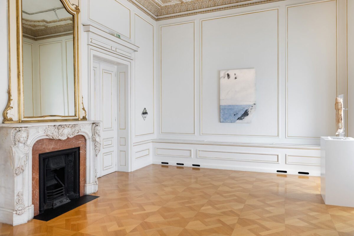 Άποψη της έκθεσης «Brice Marden και Ελληνική Αρχαιότητα». Φωτ.: Πάρις Ταβιτιάν. © Μουσείο Κυκλαδικής Τέχνης.