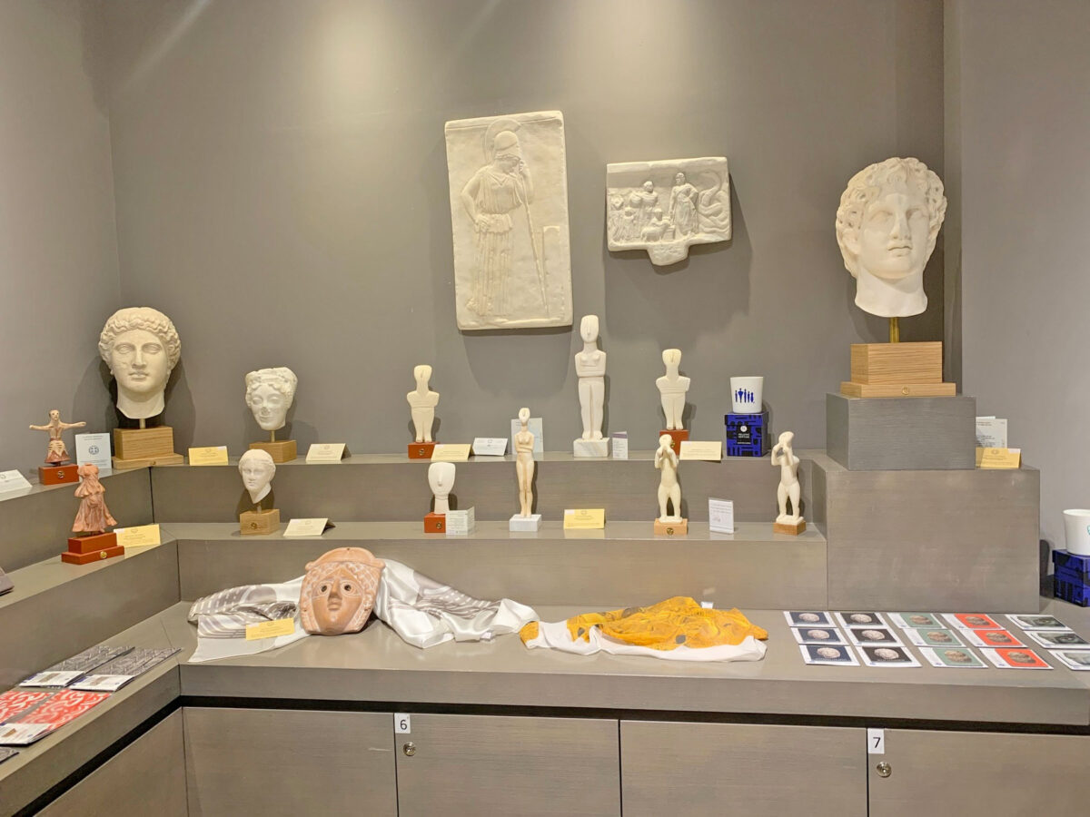 Αρχαιολογικό Μουσείο Δελφών, πωλητήριο (φωτ.: ΥΠΠΟΑ).