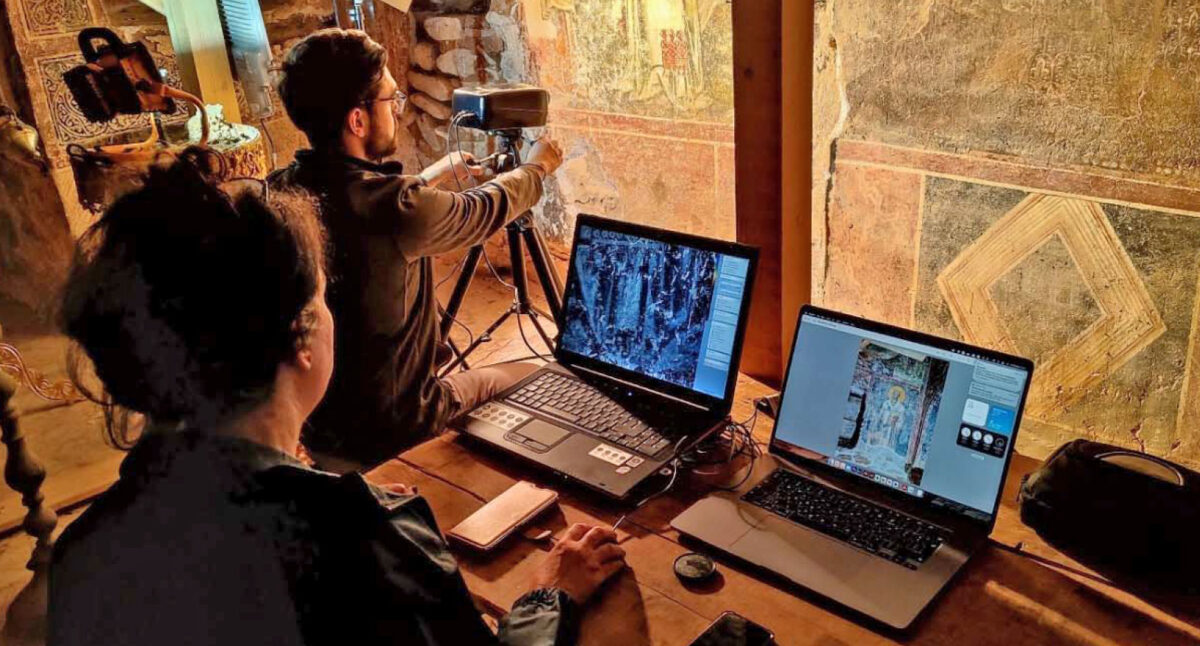 Στον ναό του Αγίου Γεωργίου στο Κουρμπίνοβο (πηγή εικόνας: EKBMM).