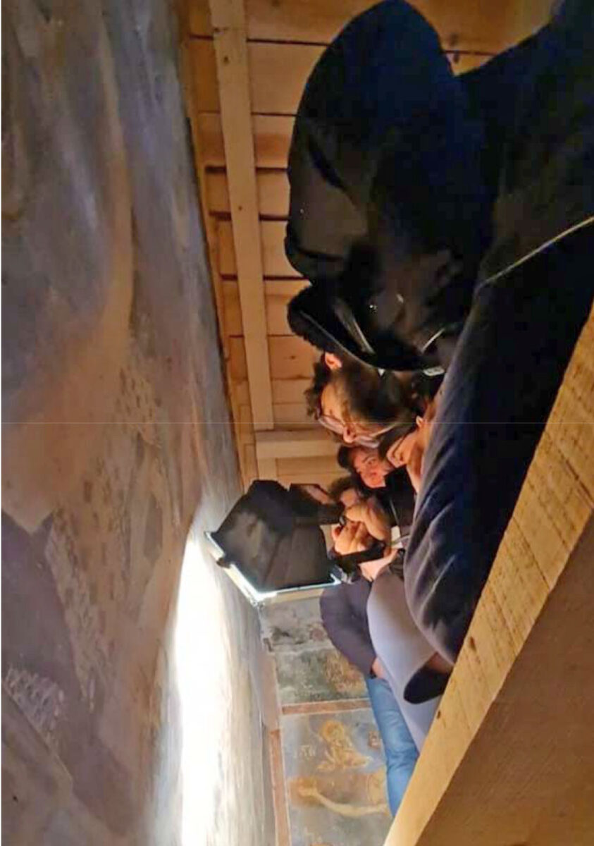 Στον ναό του Αγίου Γεωργίου στο Κουρμπίνοβο (πηγή εικόνας: EKBMM).