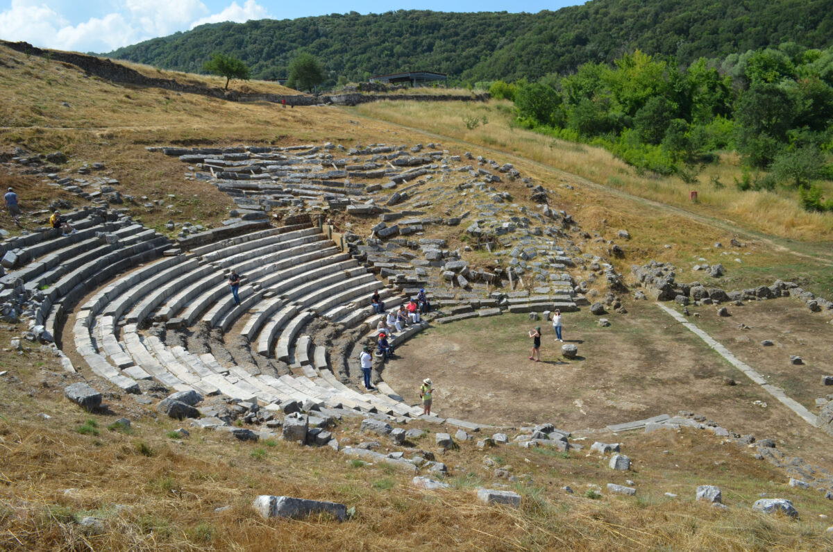 Αρχαίο θέατρο στα Γίτανα Θεσπρωτίας (φωτ.: ΑΠΕ-ΜΠΕ).