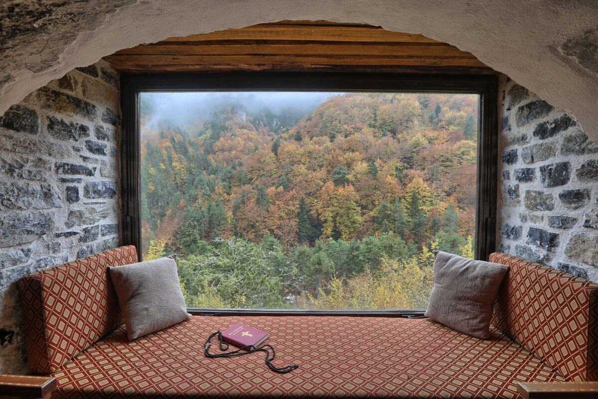 Παλαιά Μονή Αγίου Διονυσίου εν Ολύμπω (φωτ.: ΑΠΕ-ΜΠΕ / Ιερά Μητρόπολη Κίτρους, Κατερίνης και Πλαταμώνος).