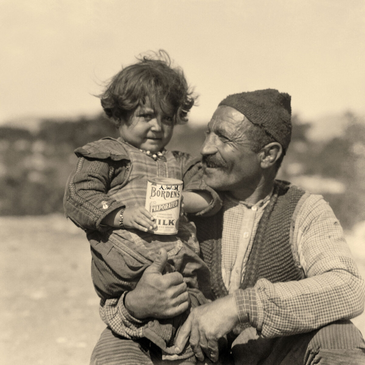 Nelly’s: από τη σειρά «Προσφυγικοί καημοί», 1925-1927. Mουσείο Μπενάκη / Φωτογραφικά Αρχεία.