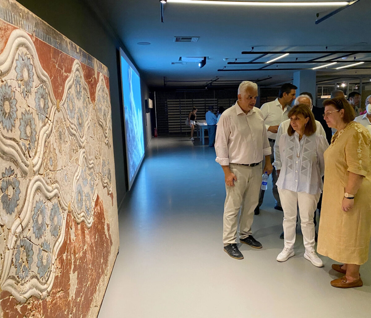 Από την επίσκεψη της Προέδρου της Δημοκρατίας στο Μουσείο Προϊστορικής Θήρας (φωτ.: ΥΠΠΟΑ).