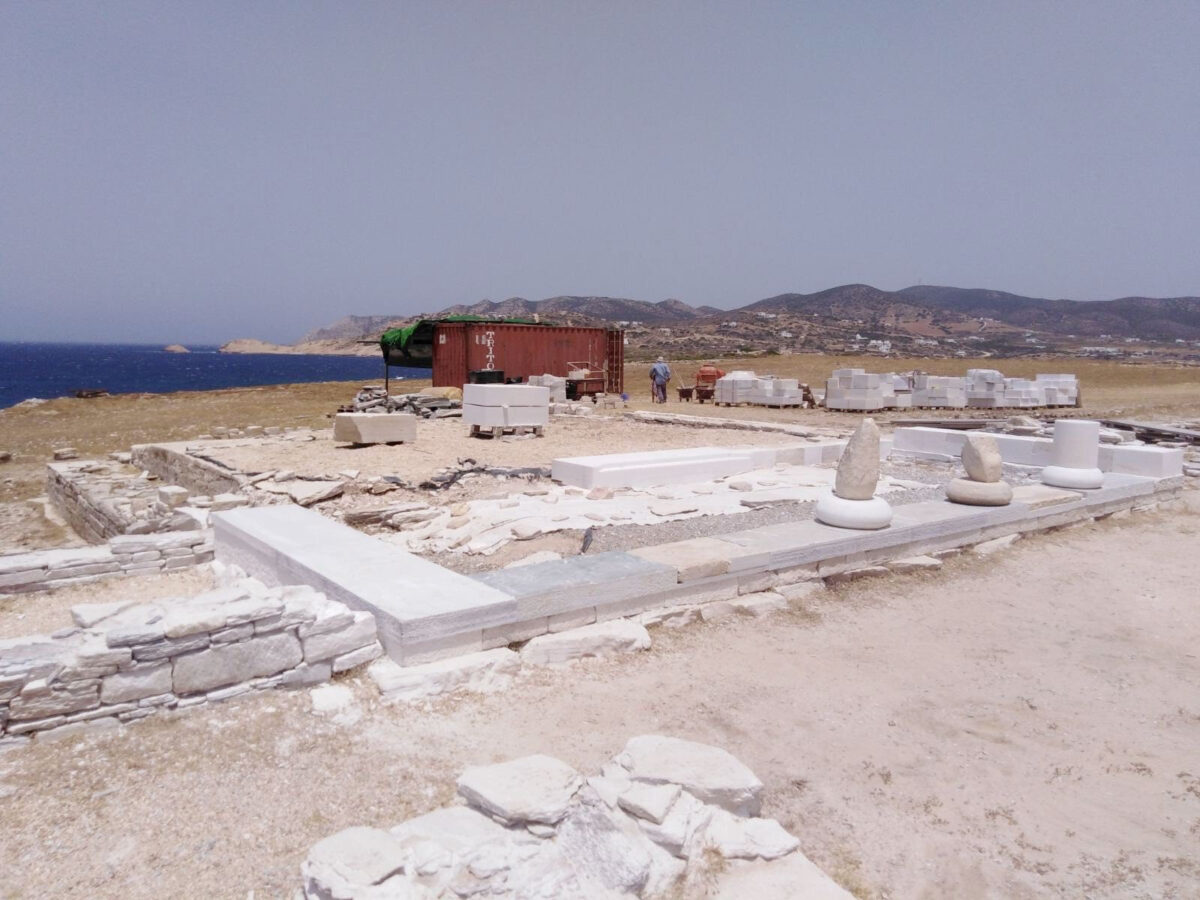 Αναστηλωτικές εργασίες πραγματοποιήθηκαν στο αρχαϊκό κτίριο Δ του Ιερού του Απόλλωνα στη Μάντρα Δεσποτικού (πηγή εικόνας: ΥΠΠΟΑ).