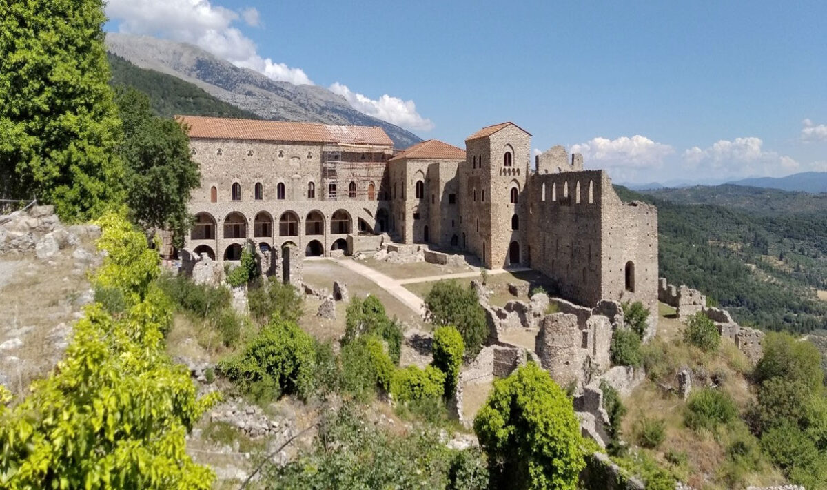 Μυστράς: καθολικά προσβάσιμοι όλοι οι χώροι του Παλατιού