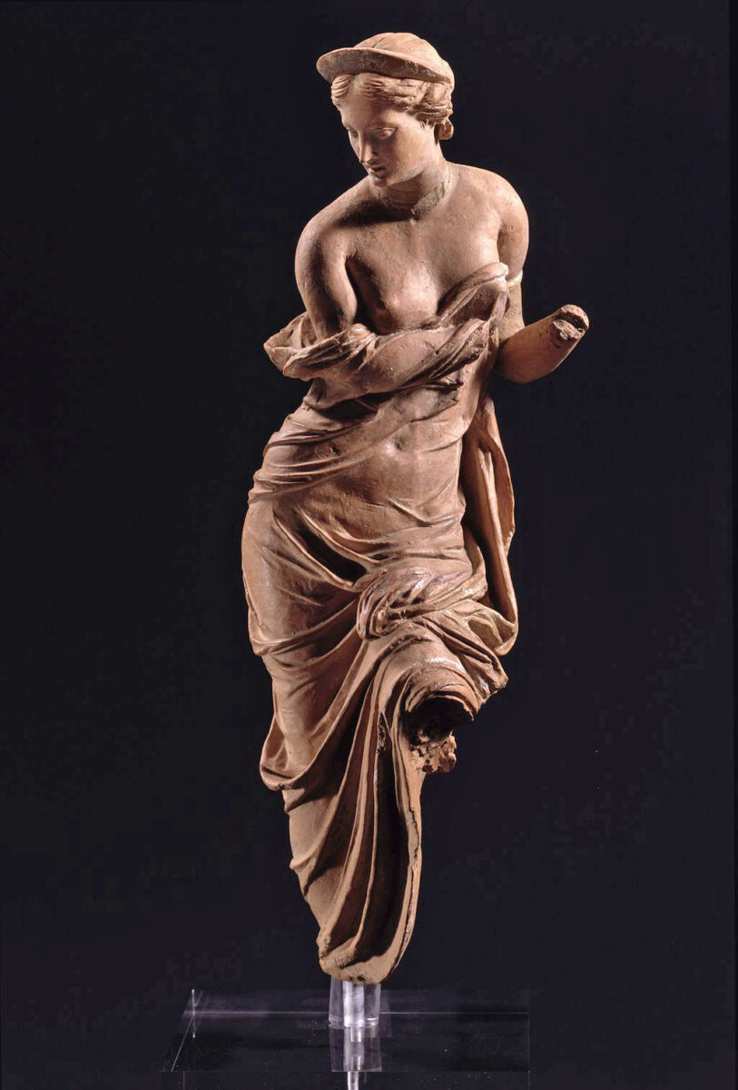 Η «Αφροδίτη του Χάιλ» (γύρω στο 140 π.Χ.), η οποία βρέθηκε στη Μύρινα της Ιωνίας (πηγή εικόνας: ΑΠΕ-ΜΠΕ).