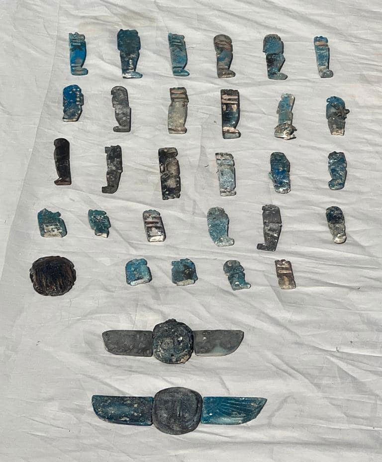 Φυλαχτά από το Ντρα Αμπού Ελ Νάγκα (Ιανουάριος 2023). Πηγή εικόνας: Υπουργείο Τουρισμού και Αρχαιοτήτων Αιγύπτου.