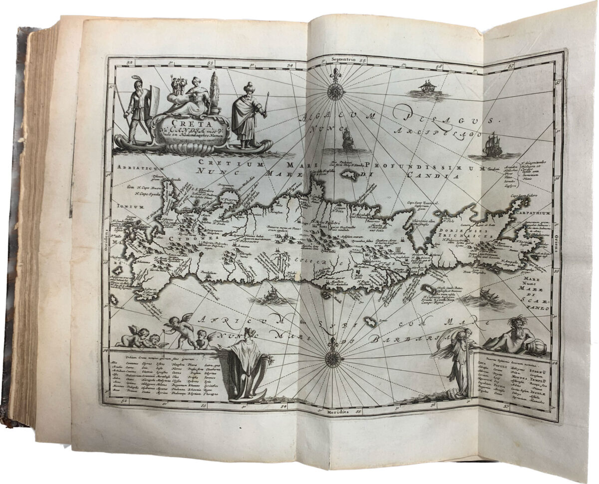 H Βιβλιοθήκη του Ρεθύμνου απέκτησε την πρώτη έκδοση ενός βιβλίου του 1688, του ερευνητή Ολλανδού ιατρού O. Dapper (πηγή εικόνας: ΑΠΕ-ΜΠΕ).