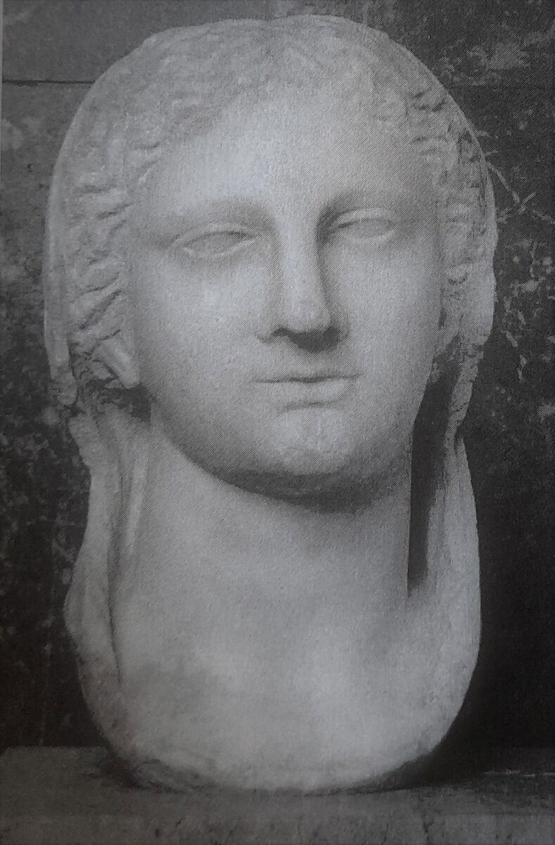 Κεφάλι γυναίκας, Ανάφη (Λούβρο).