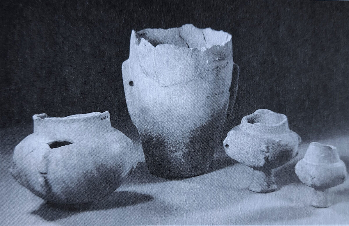 Κυκλαδικά μαρμάρινα αγγεία, Μύκονος (Μουσείο Leiden).
