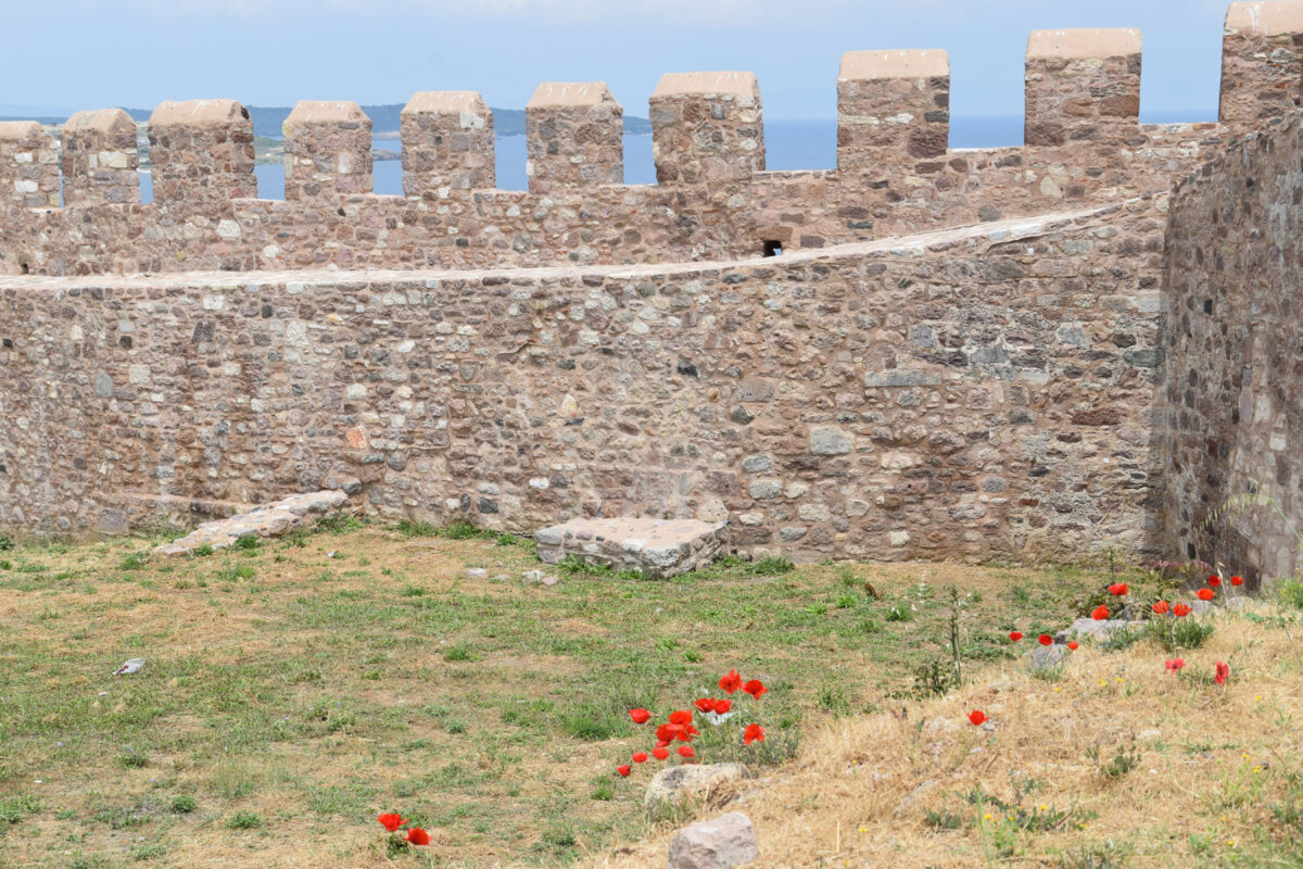 Ολοκληρώθηκαν οι εργασίες αποκατάστασης του βορειοανατολικού περιβόλου του μεγάλου κάστρου της Μυτιλήνης. Πηγή εικόνας: ΑΠΕ-ΜΠΕ.