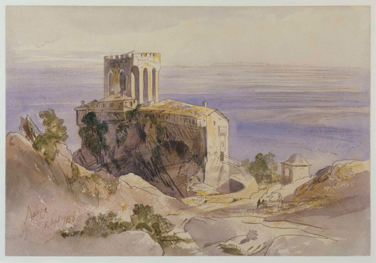 Edward Lear (1812-1888). «Ελληνικό μοναστήρι (Λαύρα): 8 Σεπτεμβρίου 1856», 1856, μελάνι και υδατογραφία σε χαρτί. Δάνειο από τη Βρετανική Κυβερνητική Συλλογή (2065). Παρουσιάζεται στο Μουσείο Μπενάκη Ελληνικού Πολιτισμού.