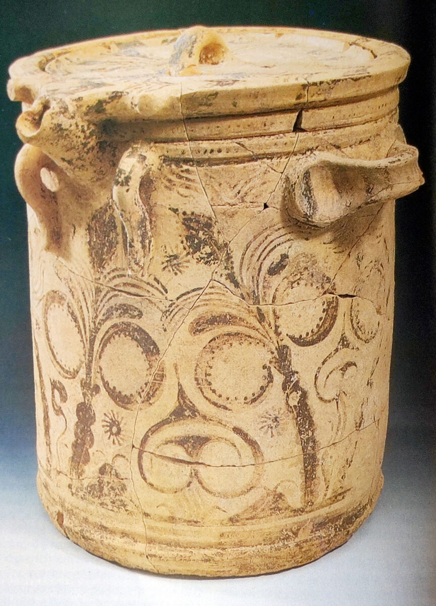 Αγγείο με διακόσμηση φυτικού ρυθμού. Πηγή εικόνας: ΥΠΠΟ.