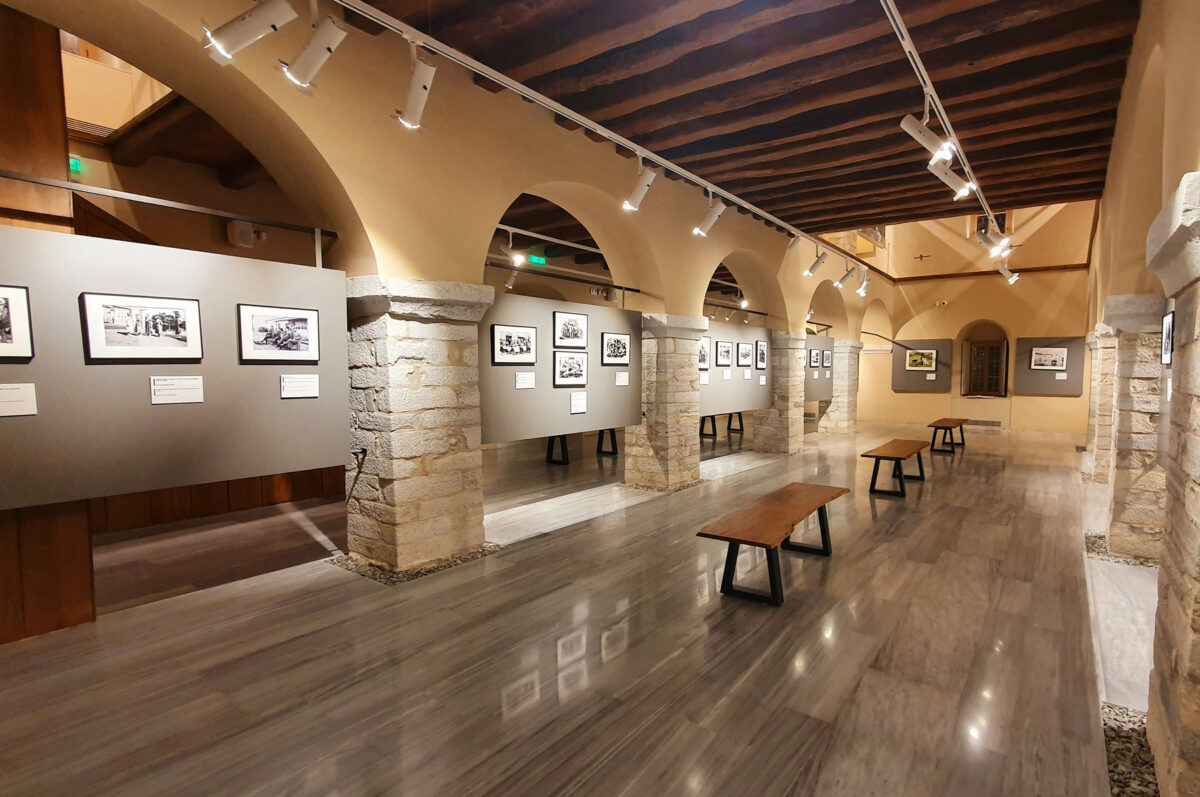 Άποψη του Μουσείου Φωτογραφίας Δράμας, στο «Μαρμάρινο Σπίτι». Πηγή εικόνας: ΑΠΕ-ΜΠΕ.