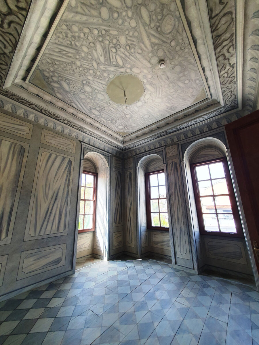 Στο αρχοντικό του καπνέμπορου Ιωάννη Αναστασιάδη ή αλλιώς «Μαρμάρινο Σπίτι». Πηγή εικόνας: ΑΠΕ-ΜΠΕ.