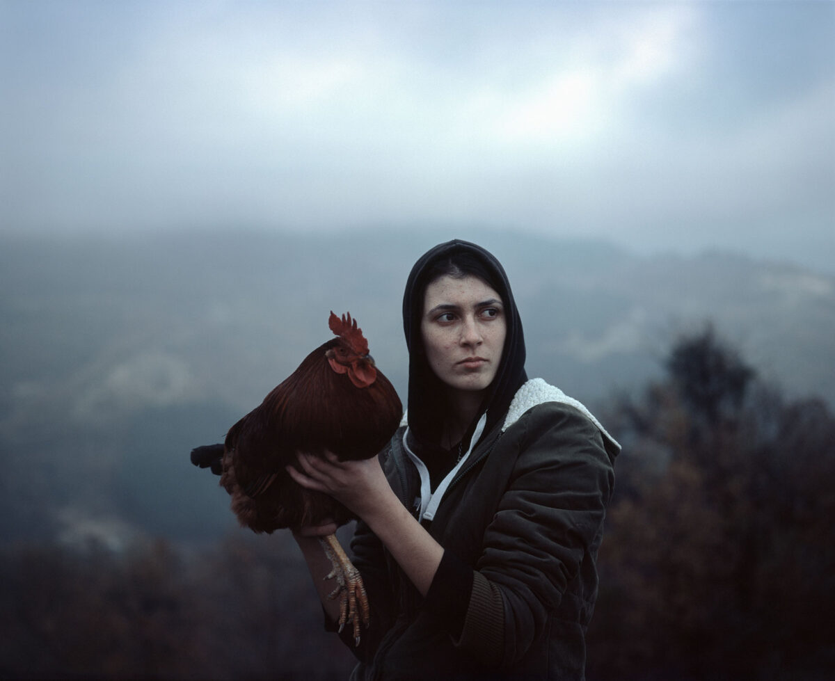 Φωτογραφία της Μυρτούς Παπαδοπούλου από την έκθεση «Spirits Unseen». Πηγή εικόνας: Μουσείο Μπενάκη.