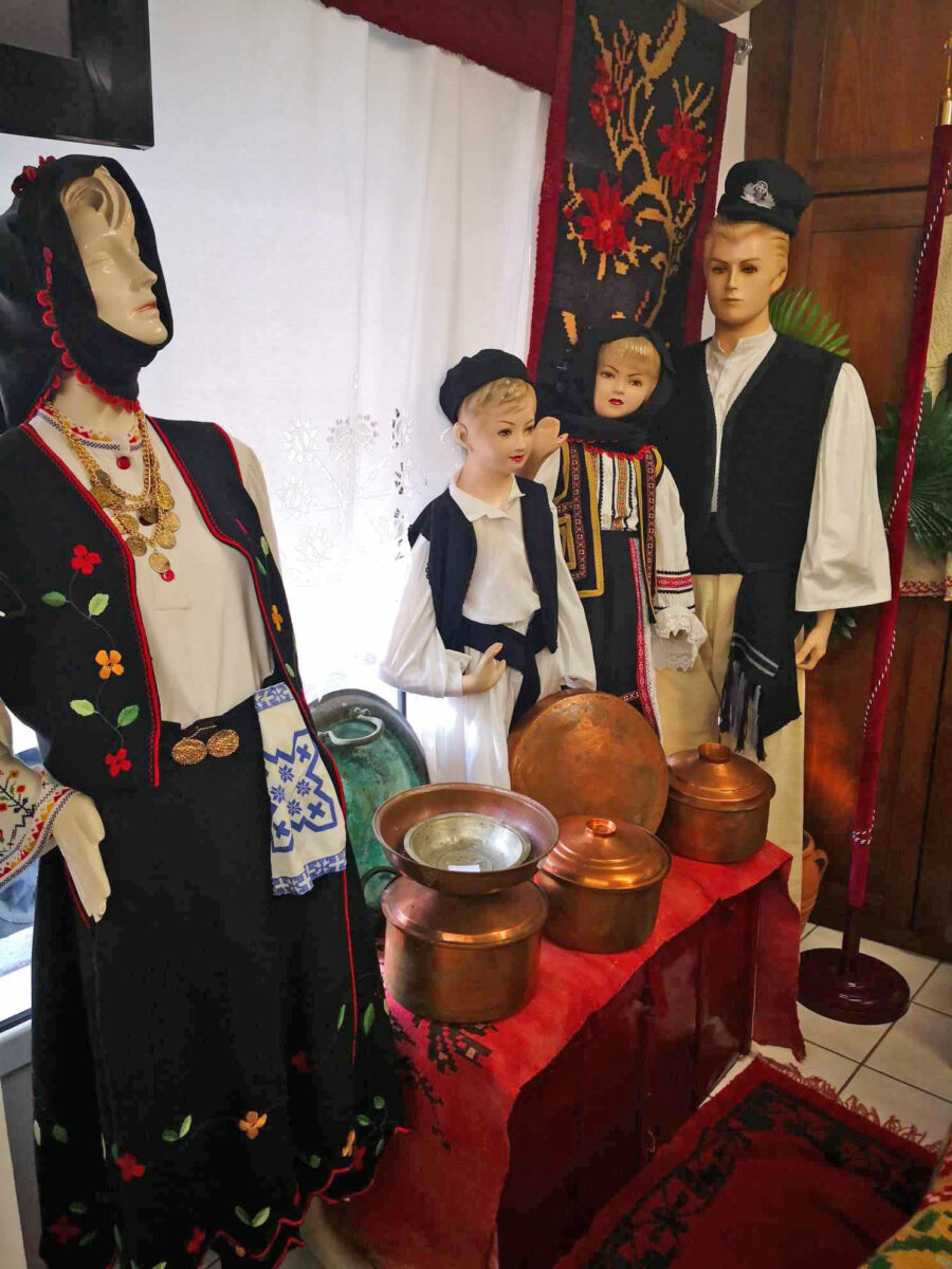 Άποψη του χώρου που φιλοξενεί αντικείμενα ενδεικτικά του πολιτισμού της περιοχής Αργιθέας των θεσσαλικών Αγράφων (φωτ.: ΑΠΕ-ΜΠΕ / Αποστόλης Ζώης).