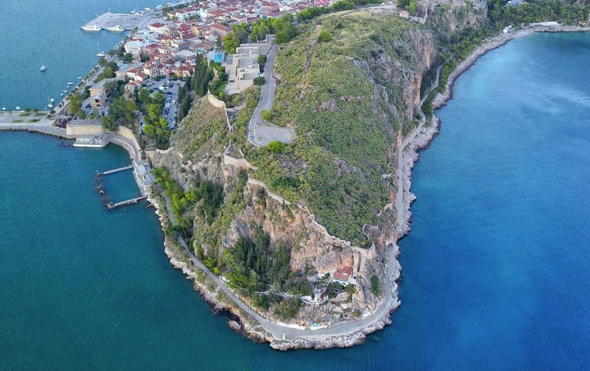 Δρομολογείται η λειτουργική ένταξη της Ακροναυπλίας στην πόλη του Ναυπλίου