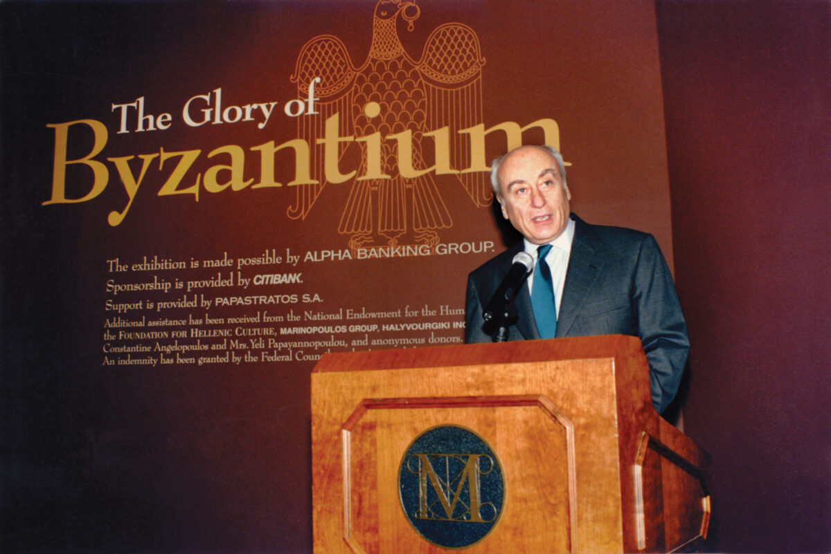 Eγκαίνια της έκθεσης «The Glory of Byzantium», Μητροπολιτικό Μουσείο Ν. Υόρκης, 1997. Ιστορικό Αρχείο Alpha Bank.