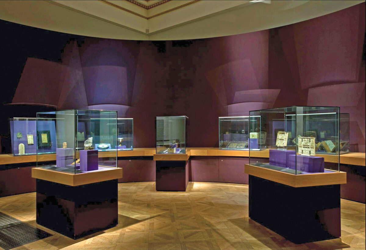 Αίθουσα της έκθεσης «Byzantium 330-1453». Royal Academy of Arts, Λονδίνο, 2008-2009.