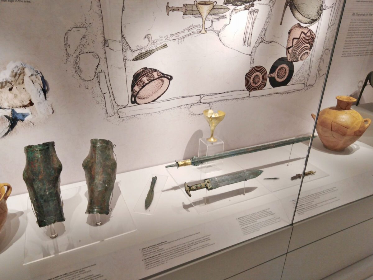 Άποψη της μόνιμης έκθεσης στο Ξενοκράτειον Αρχαιολογικό Μουσείο. Πηγή εικόνας: Αρχαιολογικό Μουσείο Θεσσαλονίκης.