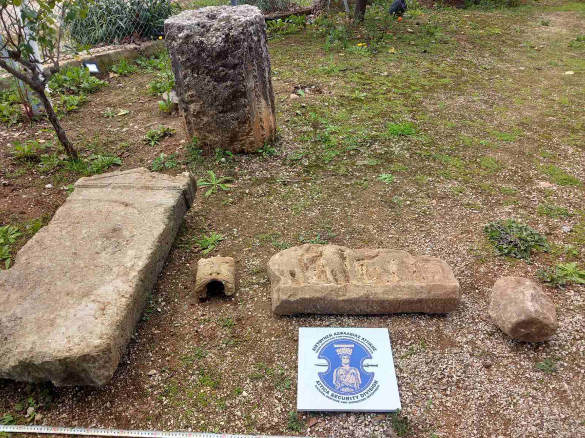 Από τις αρχαιότητες που εντοπίστηκαν σε περιοχή της Κορίνθου. Πηγή εικόνας: Ελληνική Αστυνομία.