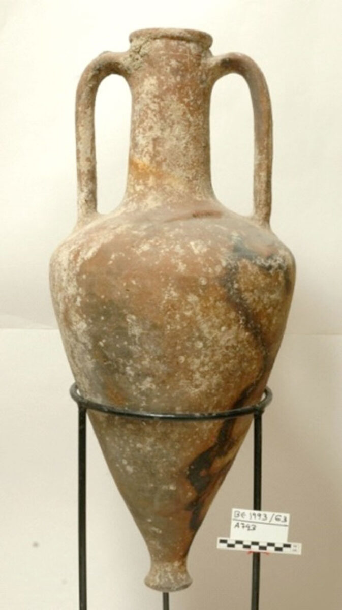 Αμφορέας Πεπαρήθου, εύρημα από το ναυάγιο στην Περιστέρα. Πηγή εικόνας: ΥΠΠΟ.