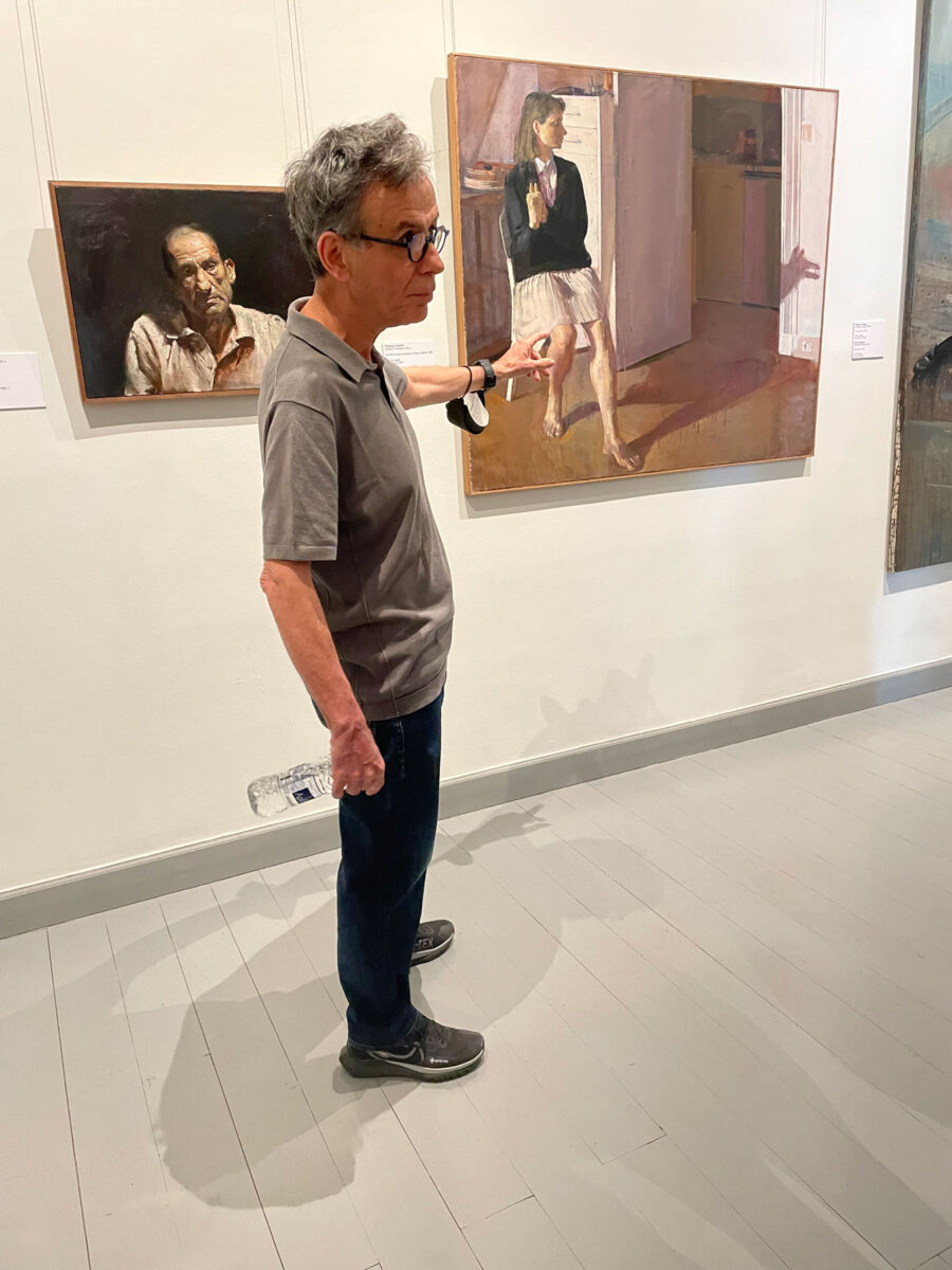 «Είμαστε παιδιά του λάθους»: Ξενάγηση του Γιώργου Ρόρρη σε εφήβους