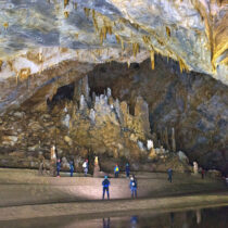 Στερεύει το σπήλαιο των πηγών του Αγγίτη