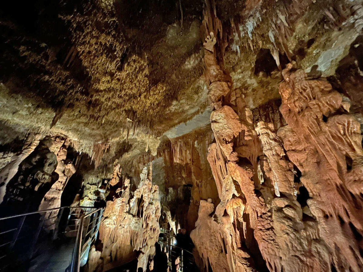 Άποψη του Σπηλαίου Πετραλώνων. Πηγή εικόνας: ΥΠΠΟ.